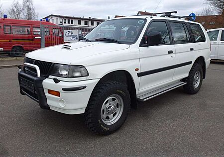 Mitsubishi Pajero Sport 2.5 TD GLX * Original nur 42 tkm * Top Zustand !