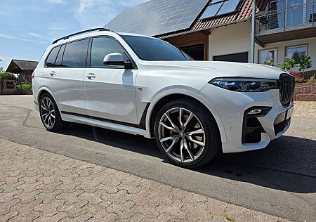 BMW X7 M X7 M50i