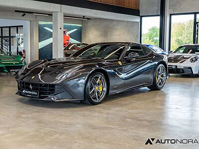Ferrari F12 Berlinetta JBL Kamera Racingsitze