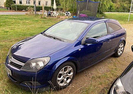 Opel Astra 1.8 16V Coupe