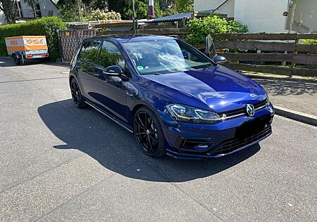 VW Golf R Volkswagen Performance DSG