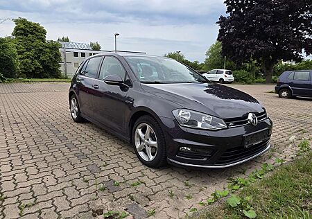 VW Golf Volkswagen Lounge BMT R-Line Paket