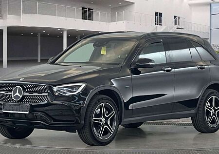 Mercedes-Benz GLC 300 GLC300de AMG LINE 4Matic 9G-TR-PANODACH-NIGHT P.