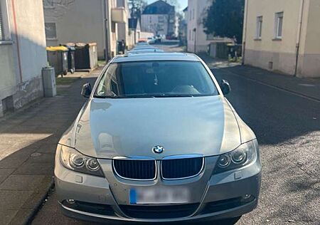 BMW 320D 320 E90 M47 Automatik Schiebedach TÜV NEU