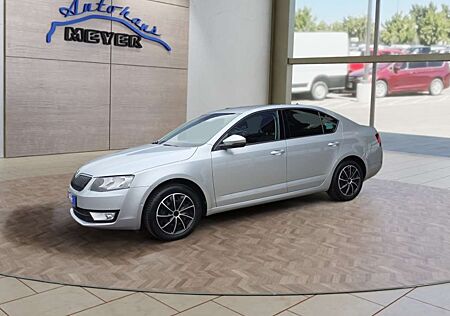 Skoda Octavia 1,4TSI 150PS Navi/Sitzhz/Temp/Pdc vo+hi