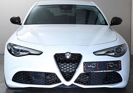 Alfa Romeo Giulia Diesel 2.2 Diesel AT8-Q4 Veloce