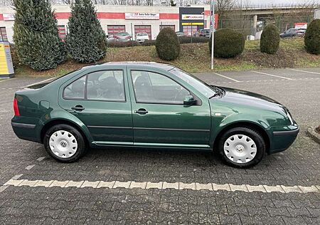 VW Bora Volkswagen 1.6 Tüv 5/27 AKL