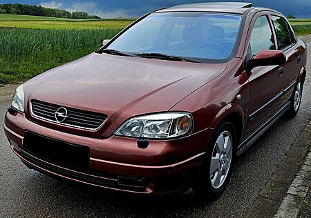Opel Astra 2.2 Elegance/Vollleder/Schiebedach/Xenon/Klima