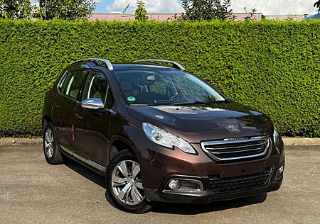 Peugeot 2008 Allure 120 VTi AUTOMATIK/PANORAMA/NAVI