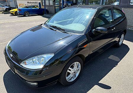 Ford Focus 1.6 *1.Hand*Sitzheizung*S-Dach*