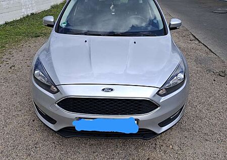 Ford Focus 1.0 EcoBoost Start-Stopp-System COOL&CONNECT