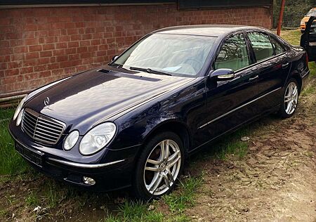 Mercedes-Benz E 260 260 E