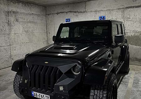 Jeep Wrangler Rubicon Spetial Edition MW3 Call of Duty 104/200