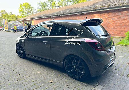 Opel Corsa 1.6 Turbo OPC