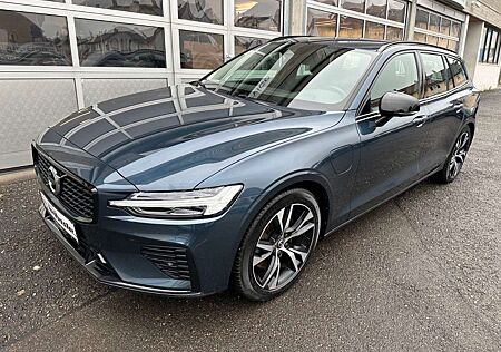 Volvo V60 T8 R-Design Expression AWD Plug-In Hybrid