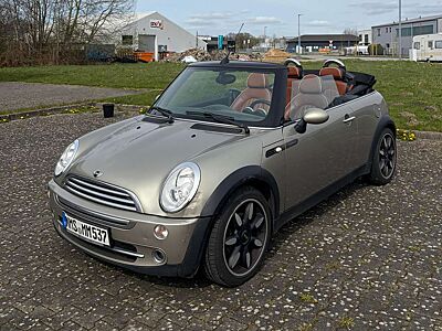 MINI One Cabrio Mini One CabrioSidewalk