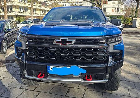 Chevrolet Silverado ZR2 6.2L V8