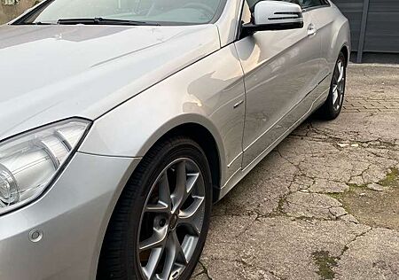 Mercedes-Benz E 350 CGI Coupe BlueEFFICIENCY 7G-TRONIC Avantgarde