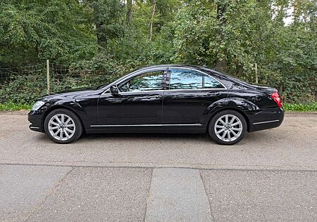 Mercedes-Benz S 550
