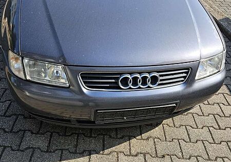 Audi A3 1.6 Ambiente