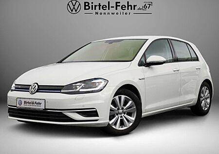 VW Golf Volkswagen VII Comfortline 1.5 TSI Navi LED ACC CarPlay Andro