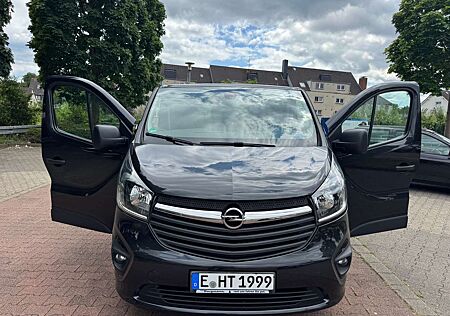 Opel Vivaro Combi L1H1 2,7t .9 Sitzer. KLIMA. NAVI. EURO6