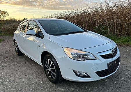 Opel Astra 1.4 ecoFLEX Edition 8Fach , Wenig KM