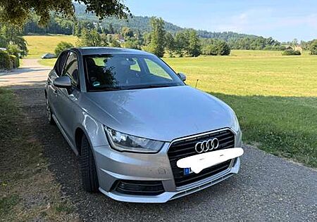 Audi A1 Top gepflegter Sportback 1.4 TFSI - S-Line