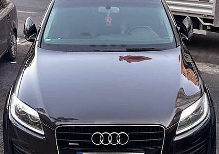 Audi Q7 3.0 TDI DPF quattro tiptronic