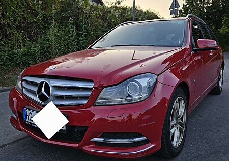 Mercedes-Benz C 220 T CDI DPF BlueEFFICIENCY Avantgarde Edition