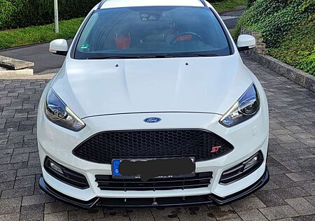 Ford Focus Turnier 2.0 EcoBoost ST