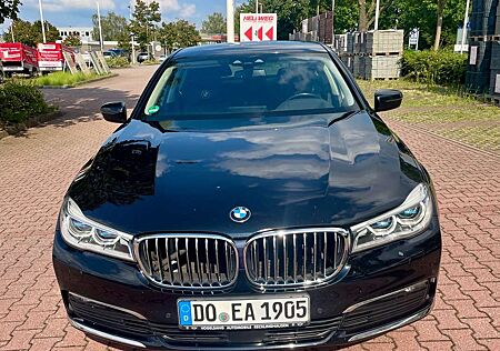 BMW 740d 740 xDrive head-up spurhalteassistant massage