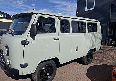 UAZ Buchanka 2,7Allrad4x4Offroad DeutscheZulServoEuro6 ABS 9Sit