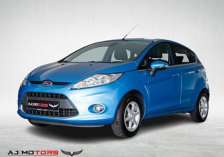 Ford Fiesta Titanium **KAMERA-KLIMA-SITZHEIZUNG**