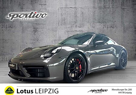 Porsche 992 911 Carrera 4 GTS
