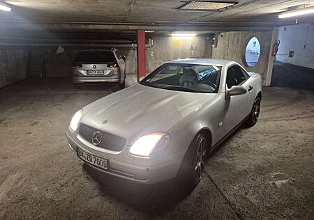 Mercedes-Benz SLK 200