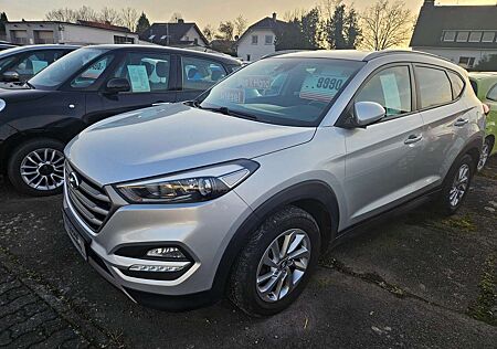 Hyundai Tucson blue Intro Edition 2WD