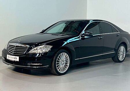 Mercedes-Benz S 350 4Matic NAVI*XENON*DISTRONIC*LANE*SIDE*19"