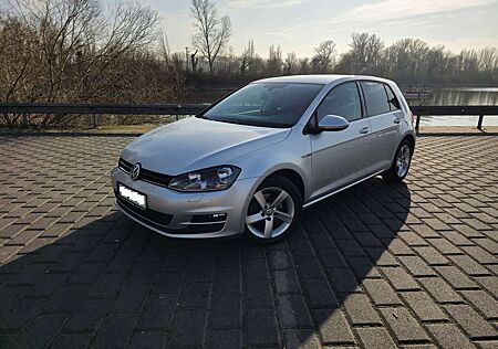 VW Golf Volkswagen 2.0 BlueTDI Cup