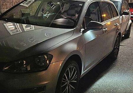 VW Golf Variant Volkswagen 1.2 TSI BlueMotion Technology Allstar