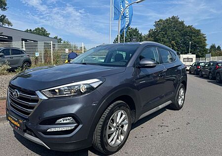 Hyundai Tucson 4X4/EU6/1.HD/NAVI/KLIMAUT/R.KAM/XENON/HU-NEU/AHK