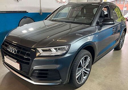 Audi Q5 50 TDI Quattro S line Competiton Pano Standhe
