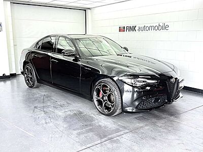 Alfa Romeo Giulia 2.0 Turbo Veloce Q4 1.Hand Carplay Xenon