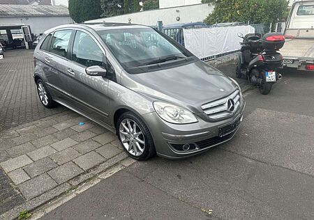 Mercedes-Benz B 200 B -Klasse *TüvNEU*Einparkhilfe*Isofix