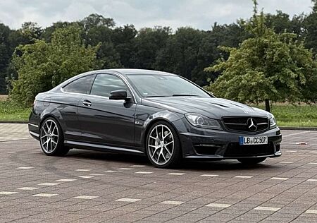 Mercedes-Benz C 63 AMG Coupe SPEEDSHIFT MCT