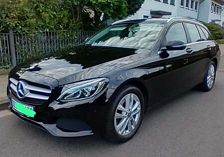 Mercedes-Benz C 180 C180(BlueTEC) dT NAVI+LED+SHZ+PARKAS+MFL+GARANTIE