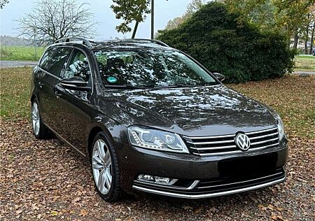 VW Passat Variant Volkswagen 2.0 TDI DSG Highline