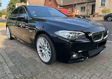 BMW 535i 535 5 Limousine xDrive M PAKET/KAMERA/PDC/LEDER