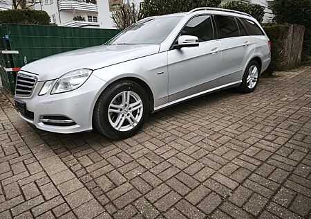 Mercedes-Benz E 250 CDI BlueEfficiency (212.203)