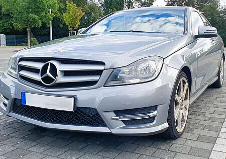 Mercedes-Benz C 180 Coupe (BlueEFFICIENCY)